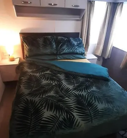 Lapwing 5 * Scarborough